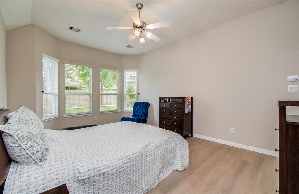 6807 Delander Way, Sugar Land, Texas image 35