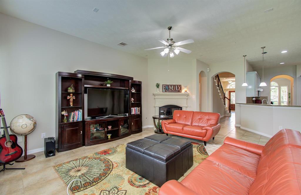 6807 Delander Way, Sugar Land, Texas image 12