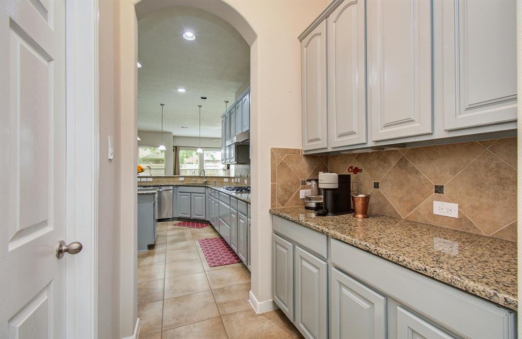 6807 Delander Way, Sugar Land, Texas image 18