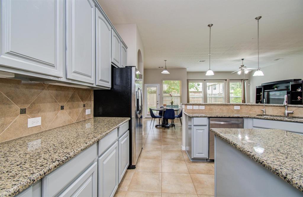 6807 Delander Way, Sugar Land, Texas image 22