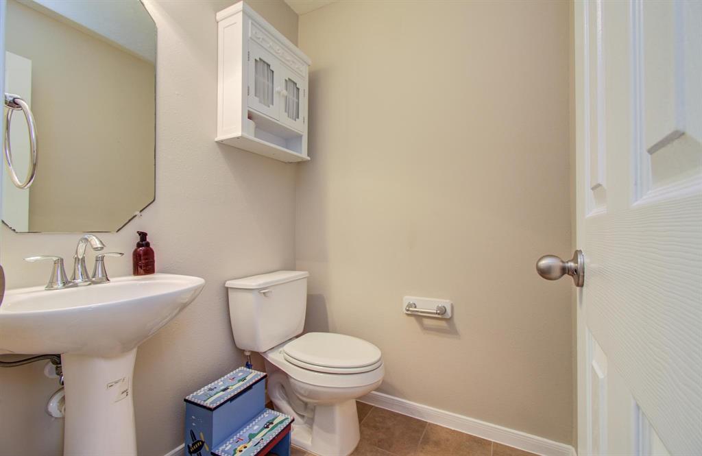 6807 Delander Way, Sugar Land, Texas image 47
