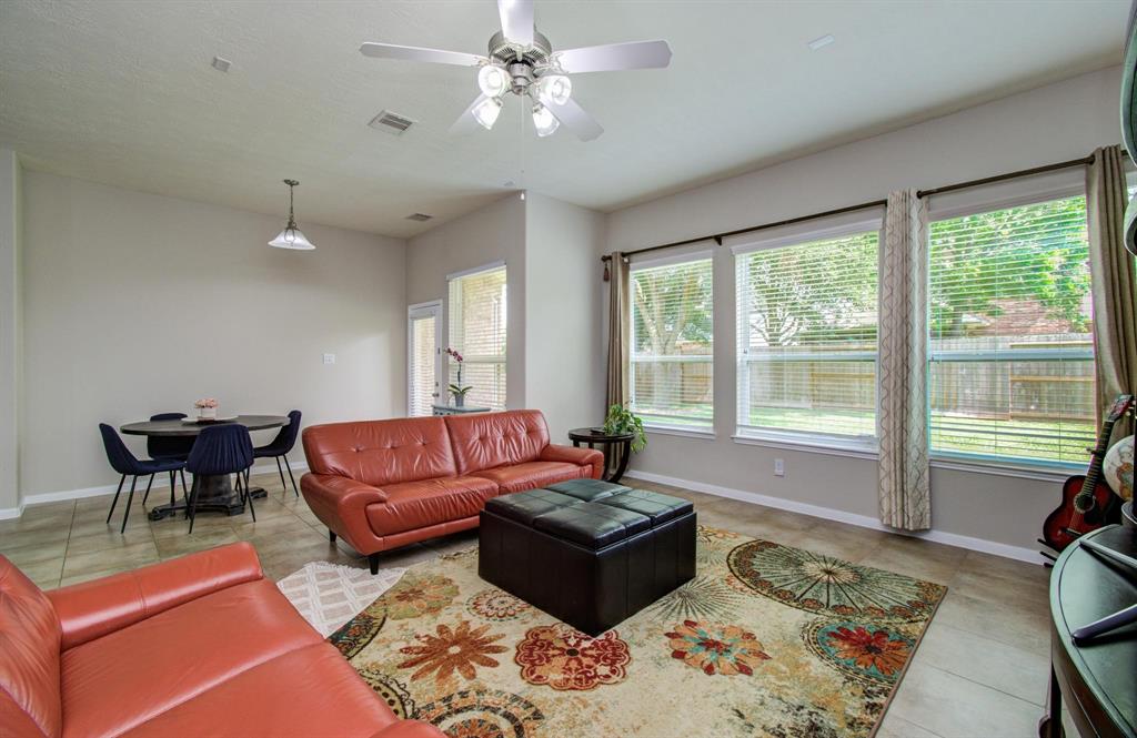 6807 Delander Way, Sugar Land, Texas image 13