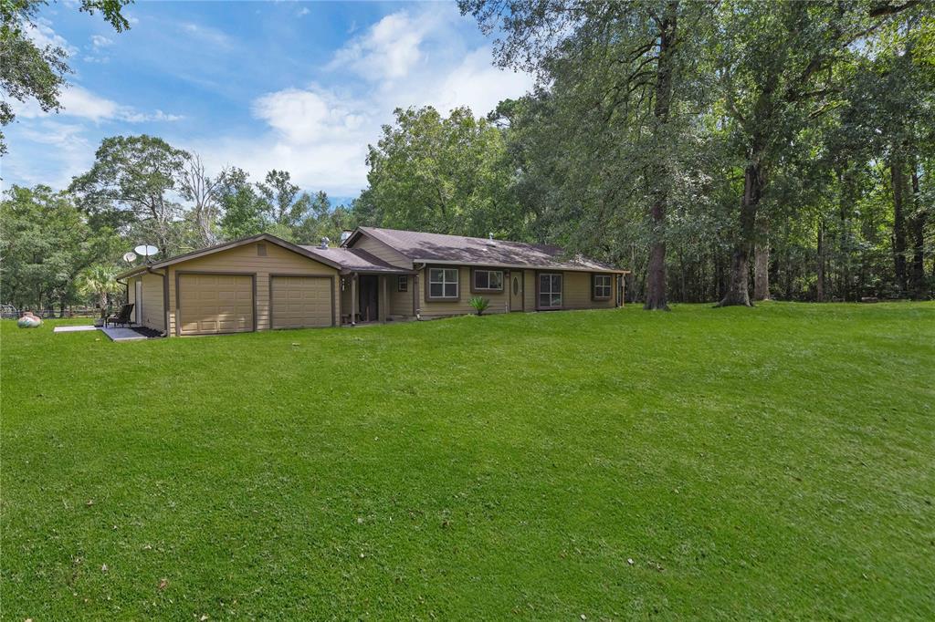 3522 County Road 3011, Dayton, Texas image 2