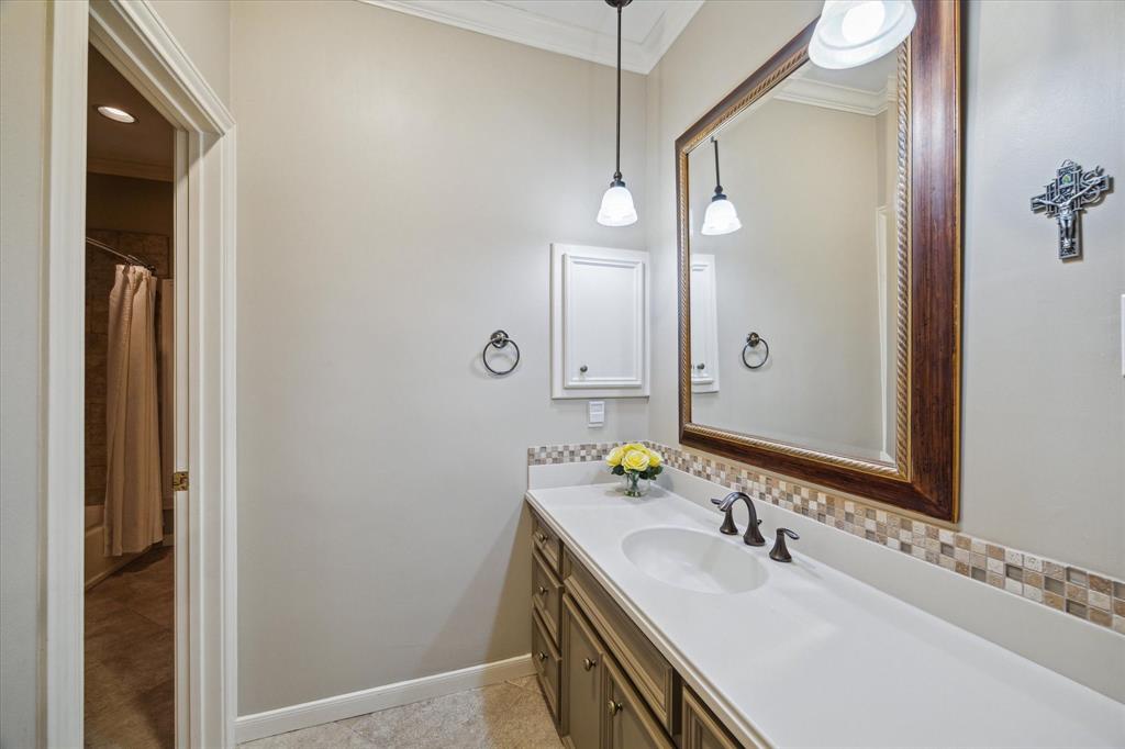 5602 Island Fern Court, Kingwood, Texas image 38