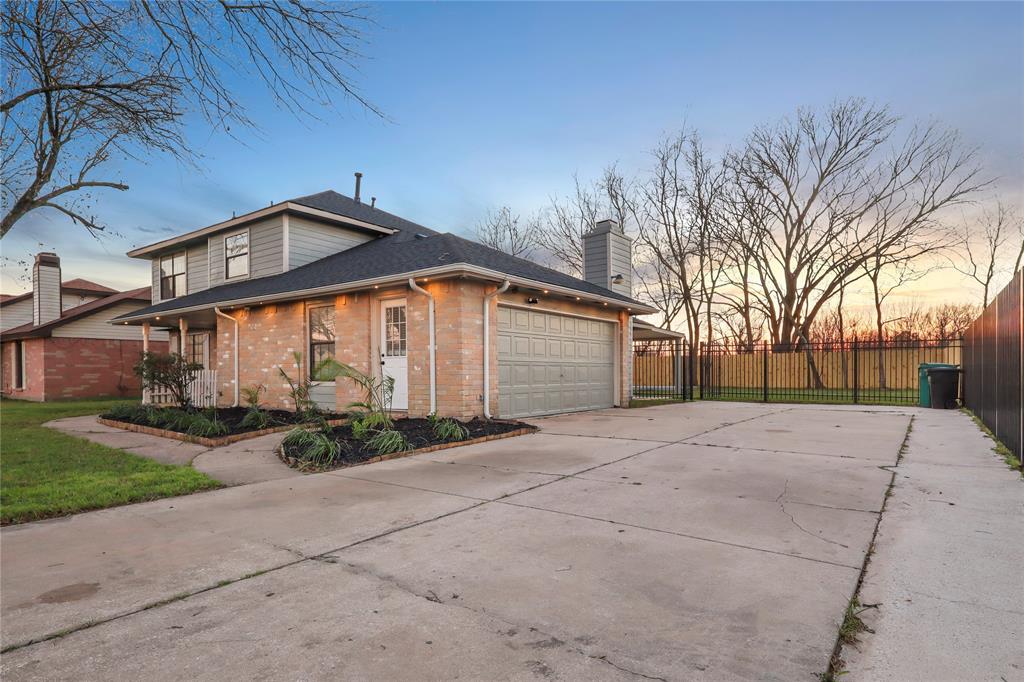 8409 Oleander St Street, Highlands, Texas image 25