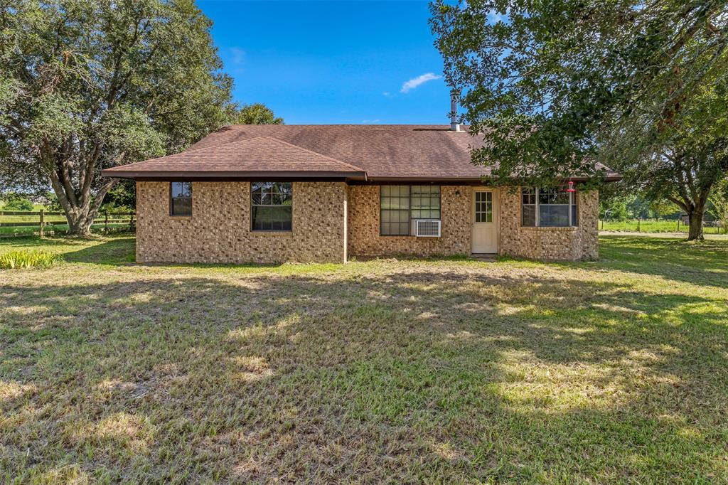 1560 Pulawski School Lane, Chappell Hill, Texas image 6