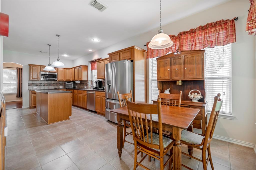 2610 Kimberly Dawn Drive, Conroe, Texas image 18