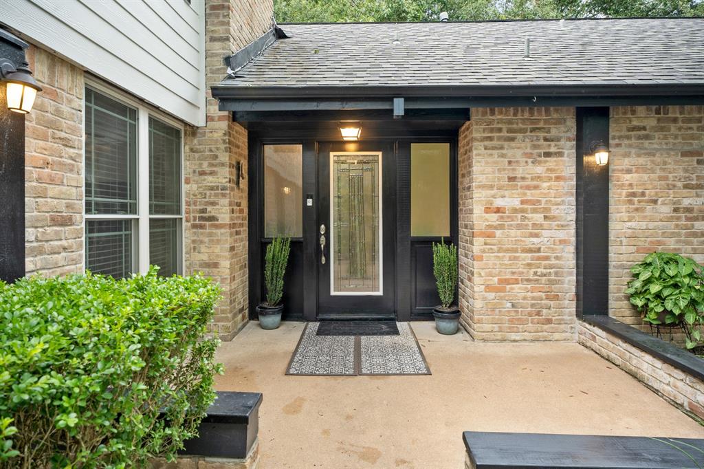 4018 Shady Springs Drive
