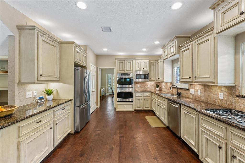 5411 Red Cliff Drive, Houston, Texas image 7