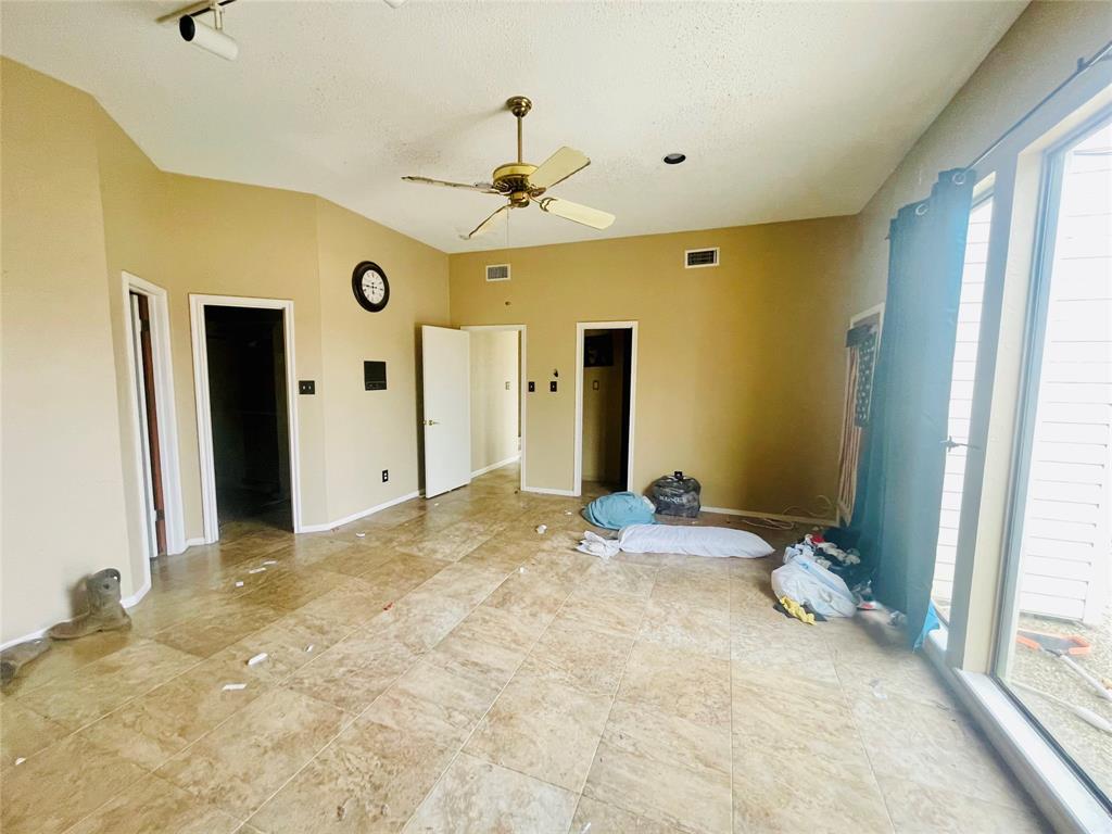 118 Forest Drive, Liberty, Texas image 12