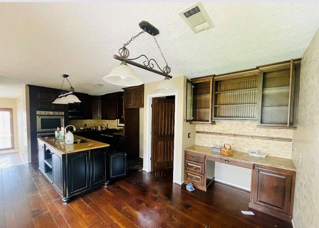 118 Forest Drive, Liberty, Texas image 7