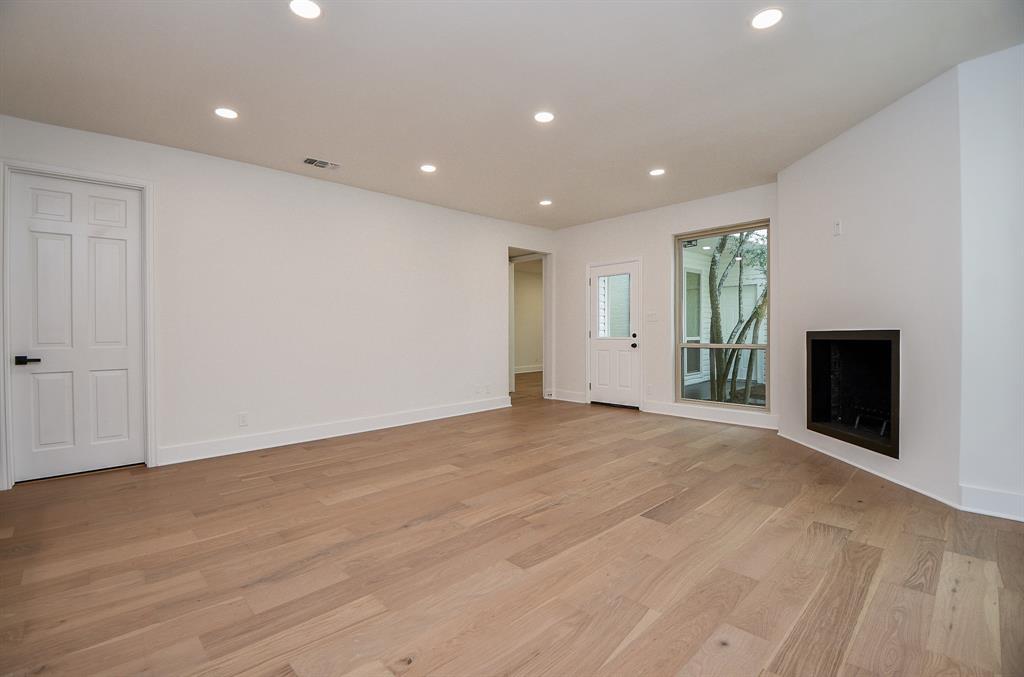 7528 Chevy Chase Drive, Houston, Texas image 20