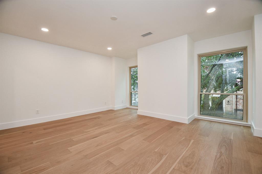 7528 Chevy Chase Drive, Houston, Texas image 31