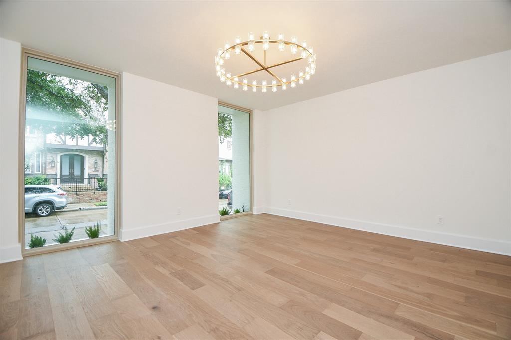 7528 Chevy Chase Drive, Houston, Texas image 10