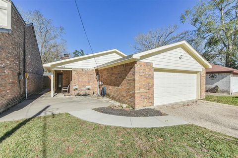 A home in Conroe