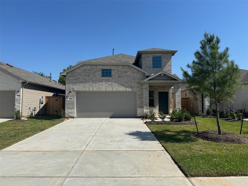 427 Starfly Drive, Willis, Texas image 1