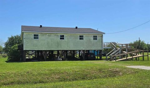 Photo of 2208 Nelson Avenue, Port Bolivar, TX 77650 (MLS # 82695338)