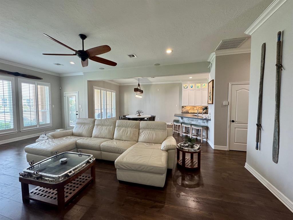 15637 Marina Drive #5, Conroe, Texas image 8