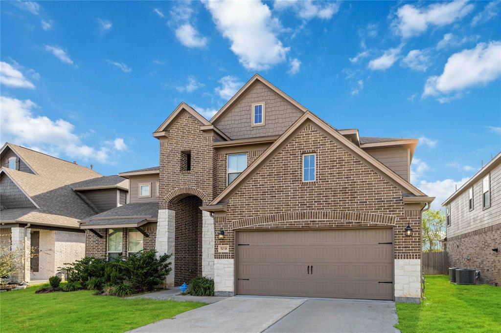 5038 Lacebark Pine Trail