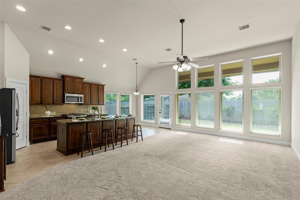 1846 Majestic Falls Lane, Richmond, Texas image 9