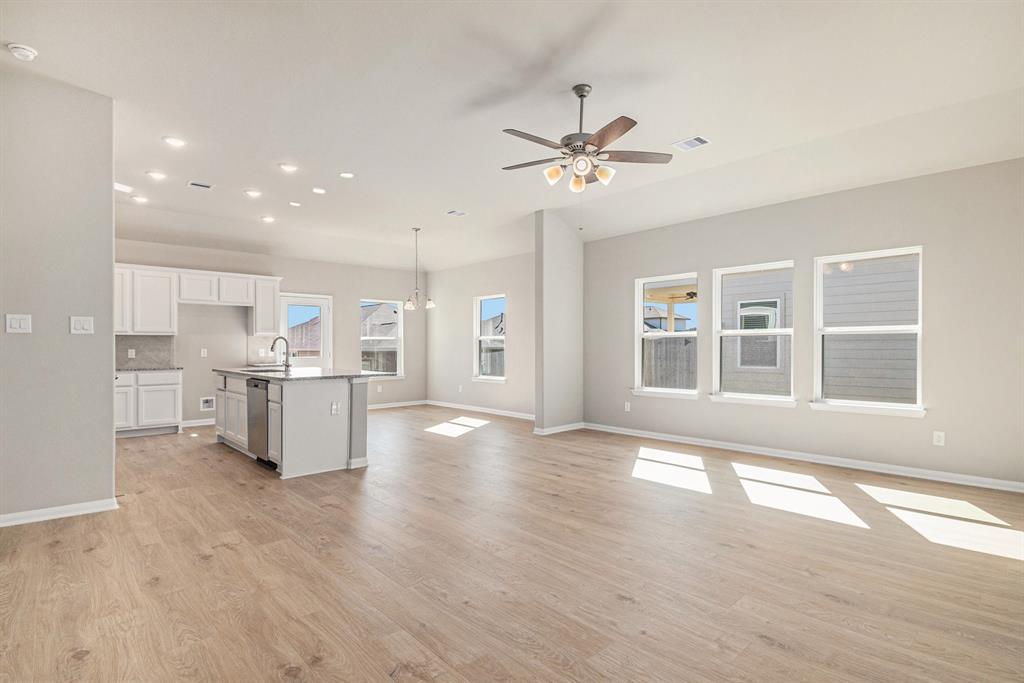 11412 Natalia Lane