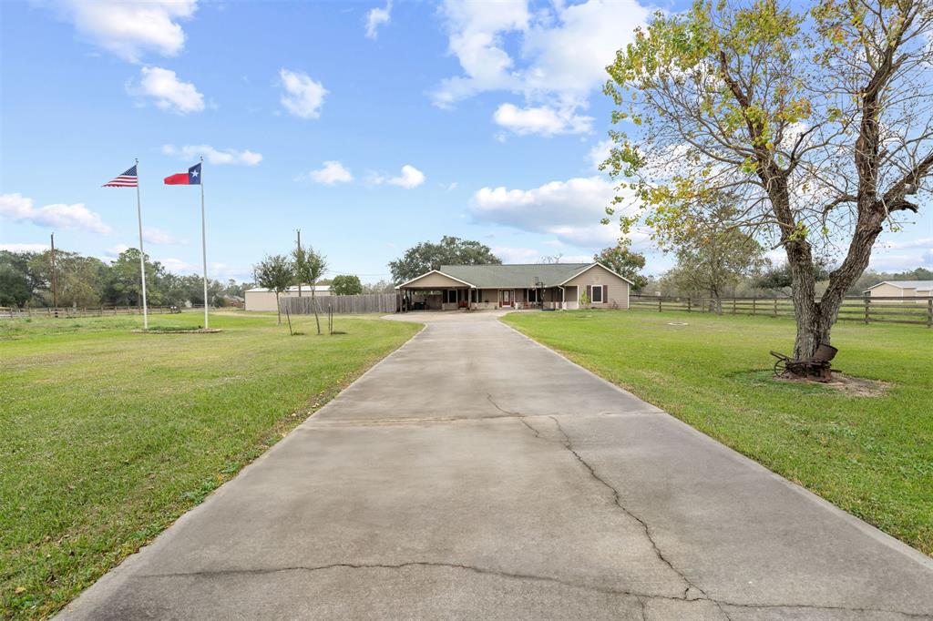 2019 Cemetery Road, Santa Fe, Texas image 38