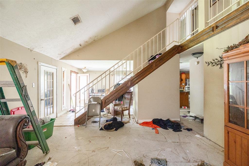 2911 Sunwood Drive, Houston, Texas image 4