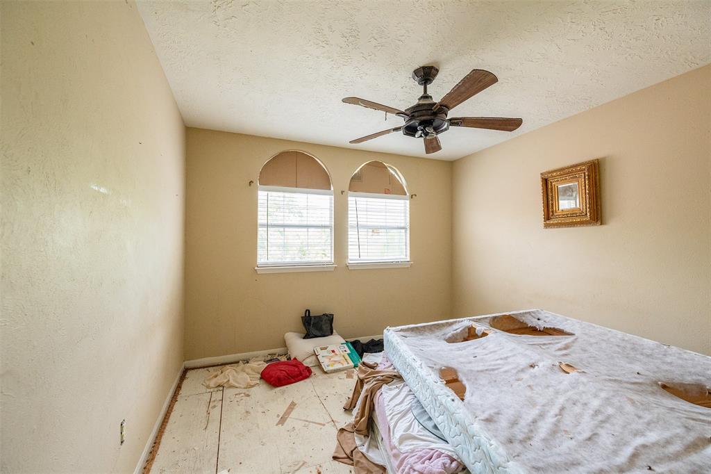 2911 Sunwood Drive, Houston, Texas image 7