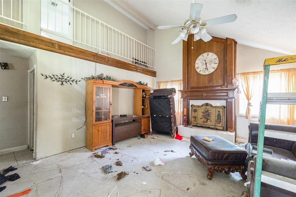 2911 Sunwood Drive, Houston, Texas image 5