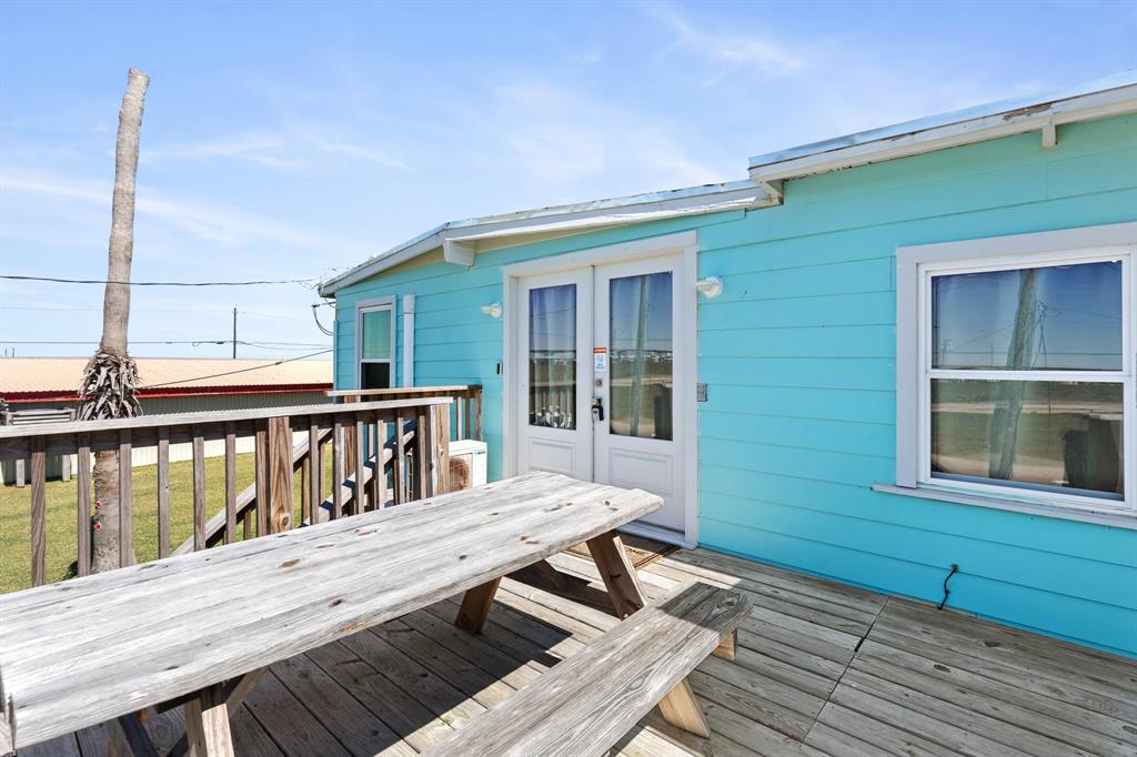 318 Driftwood Court, Freeport, Texas image 20