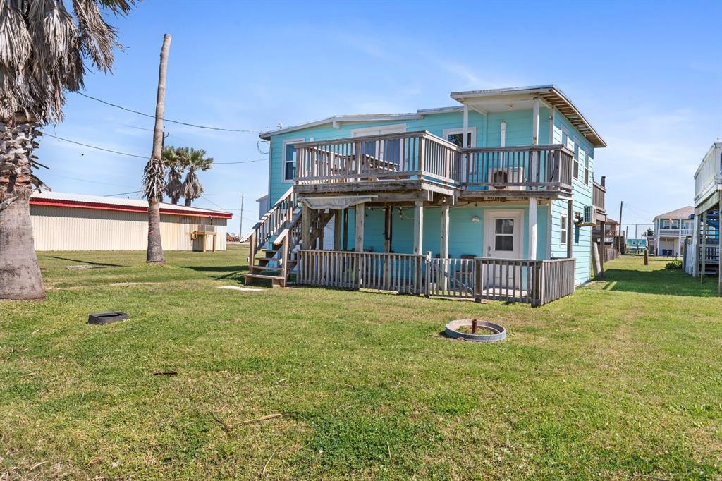 318 Driftwood Court, Freeport, Texas image 2