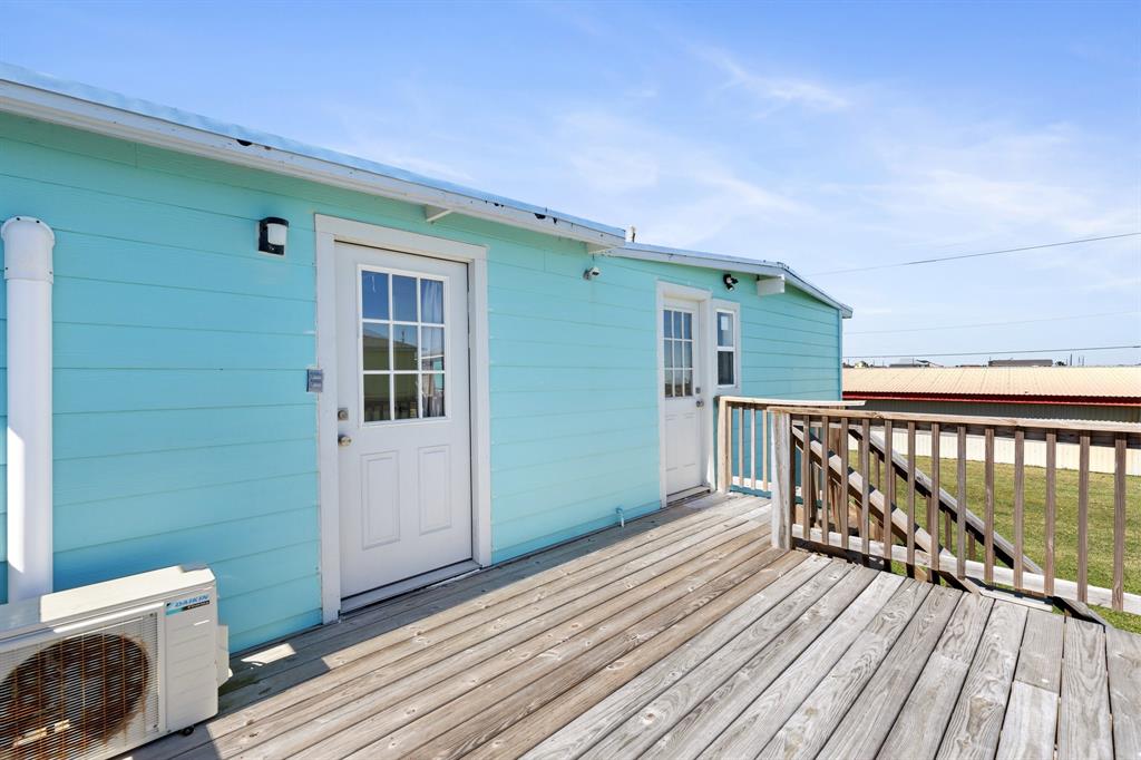 318 Driftwood Court, Freeport, Texas image 32