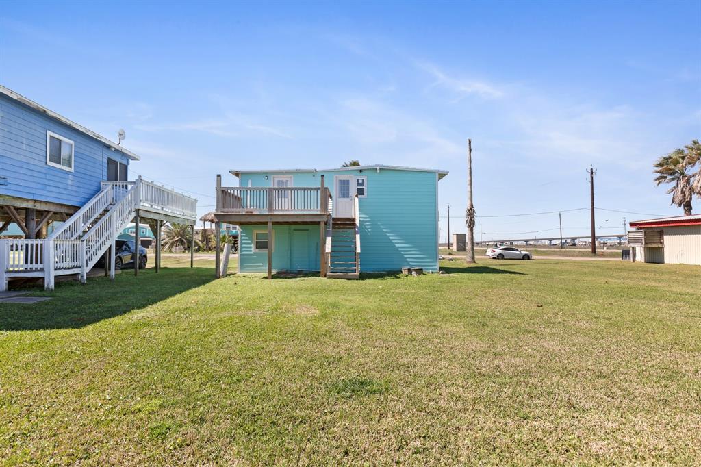 318 Driftwood Court, Freeport, Texas image 3