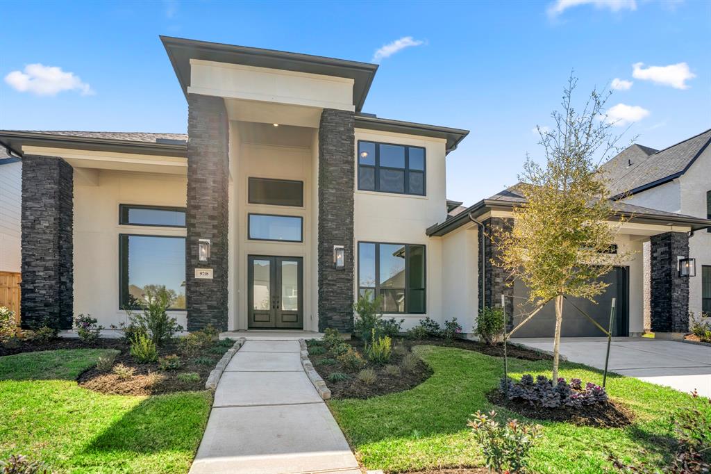 9718 Leafgate Court