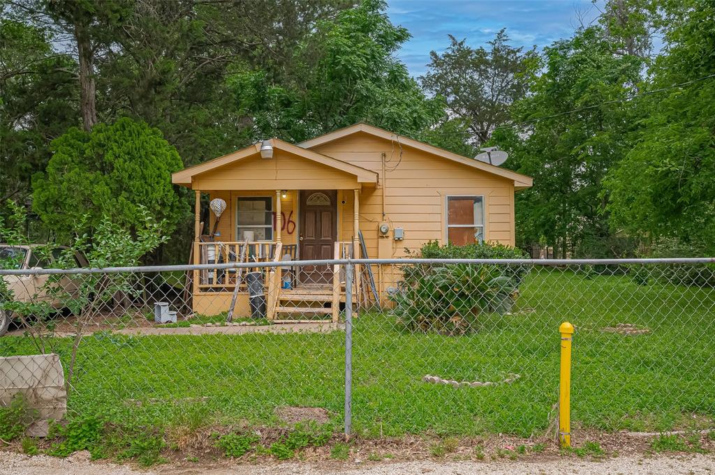 104 Dawson Street, Sealy, Texas image 1