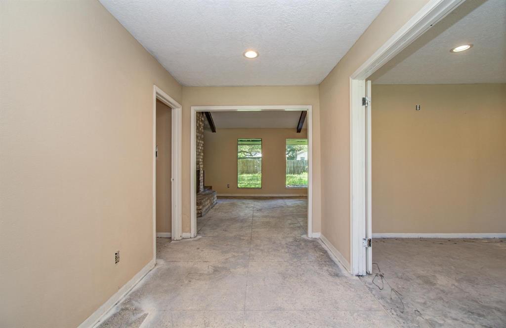 1002 Warwick Street, Eagle Lake, Texas image 7