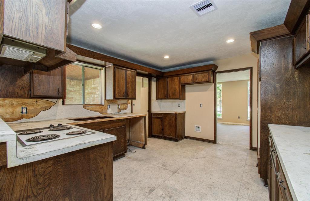 1002 Warwick Street, Eagle Lake, Texas image 17
