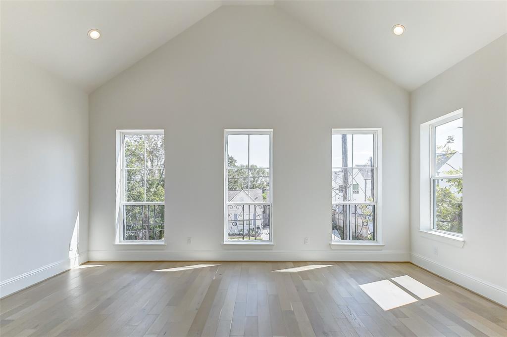 530 W 24th Street, Houston, Texas image 19