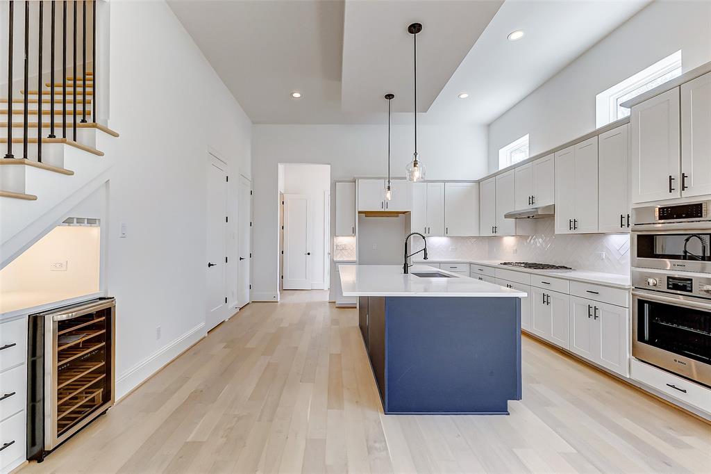 530 W 24th Street, Houston, Texas image 7