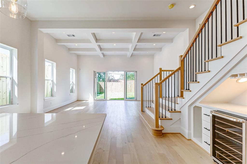 530 W 24th Street, Houston, Texas image 13