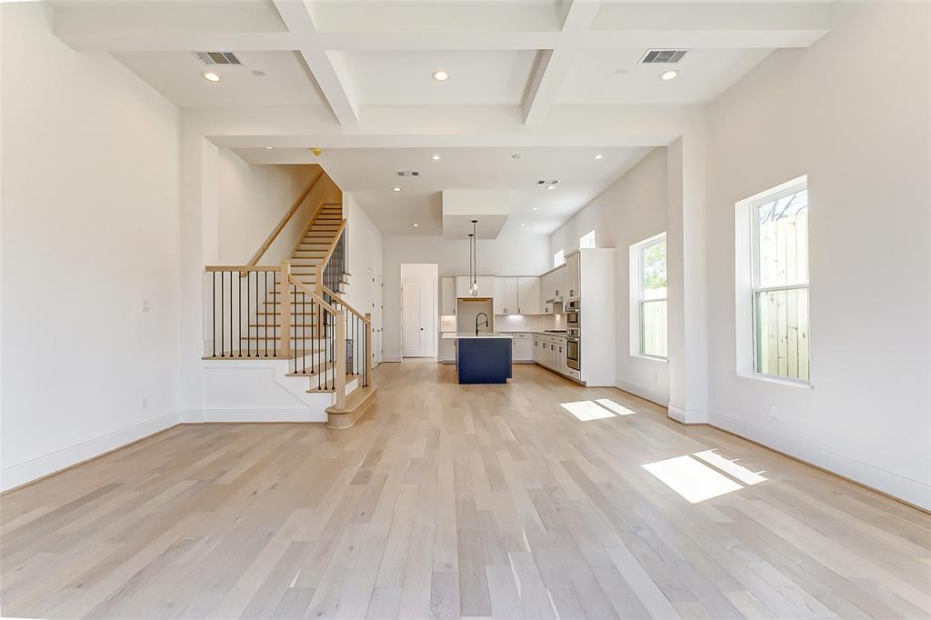 530 W 24th Street, Houston, Texas image 17