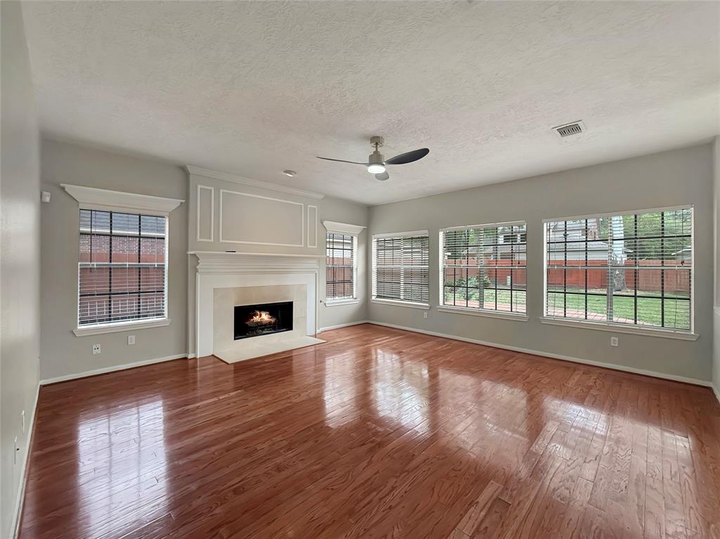 7 Amber Sky Place, The Woodlands, Texas image 9