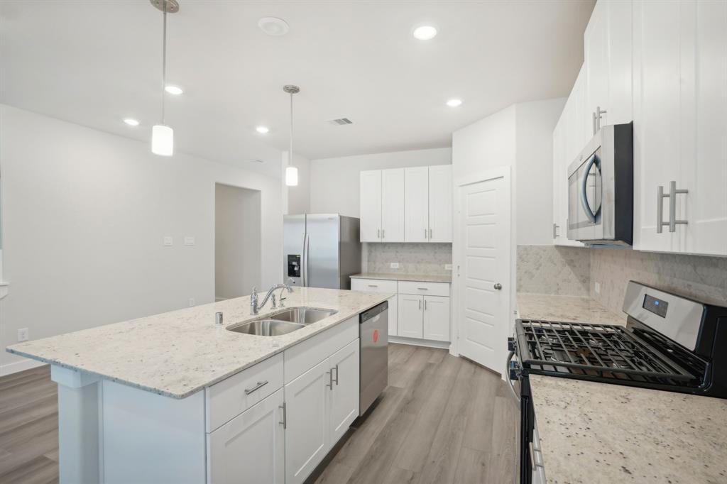 1443 Waggoner Ranch Trail, Conroe, Texas image 5