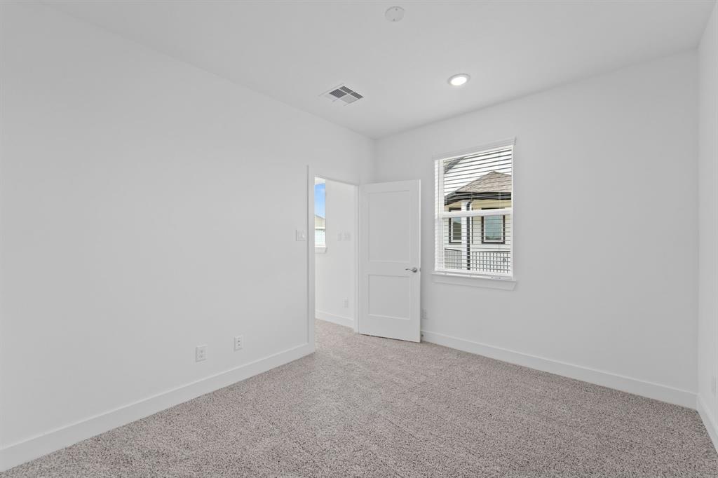 10006 Rosette Drive, Iowa Colony, Texas image 13
