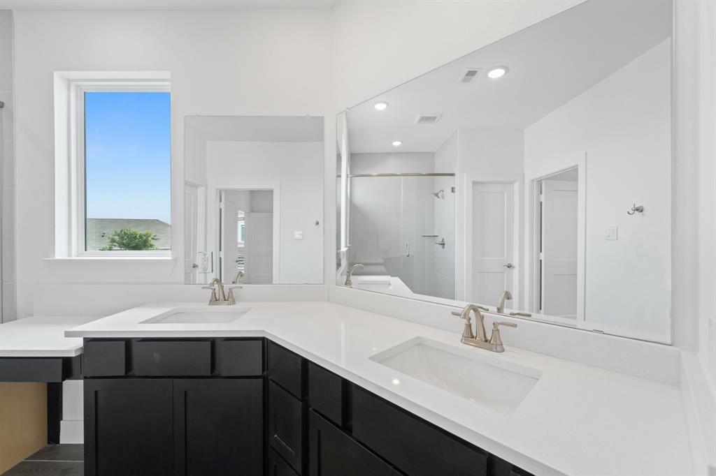 10006 Rosette Drive, Iowa Colony, Texas image 25