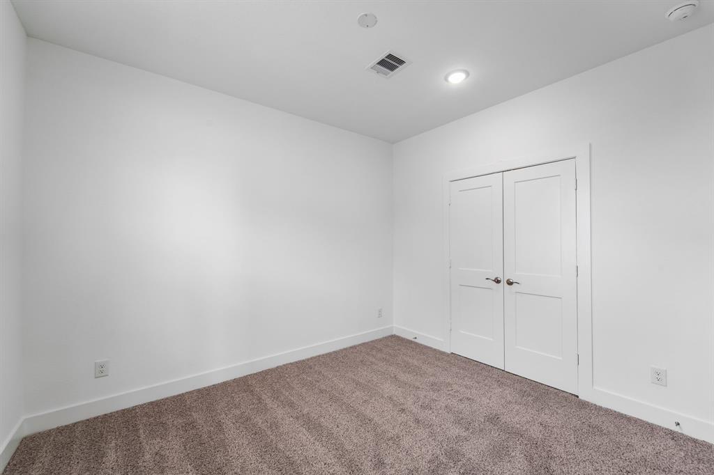 10006 Rosette Drive, Iowa Colony, Texas image 12