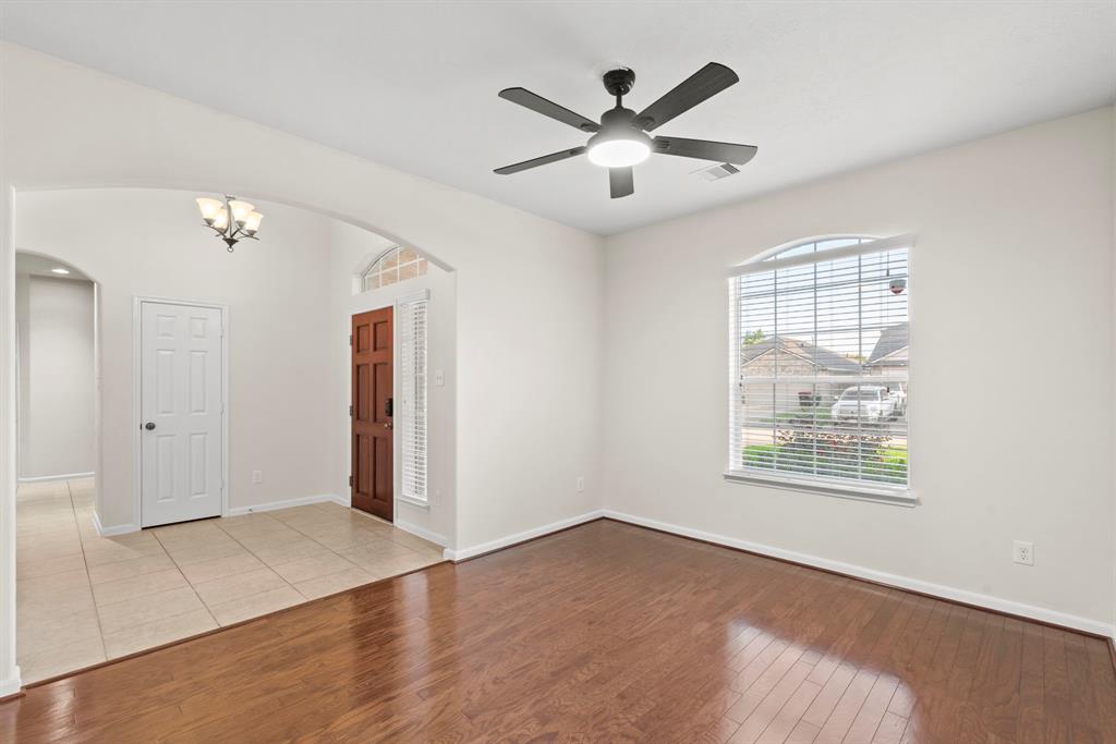 16710 Jelly Park Stone Drive, Cypress, Texas image 4