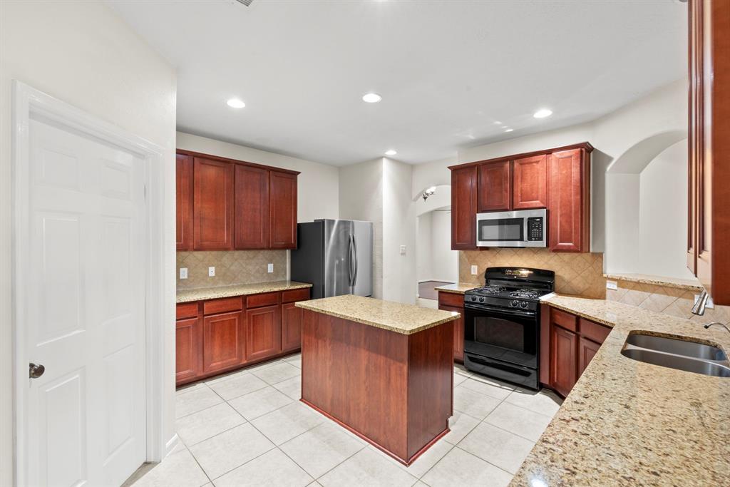 16710 Jelly Park Stone Drive, Cypress, Texas image 8