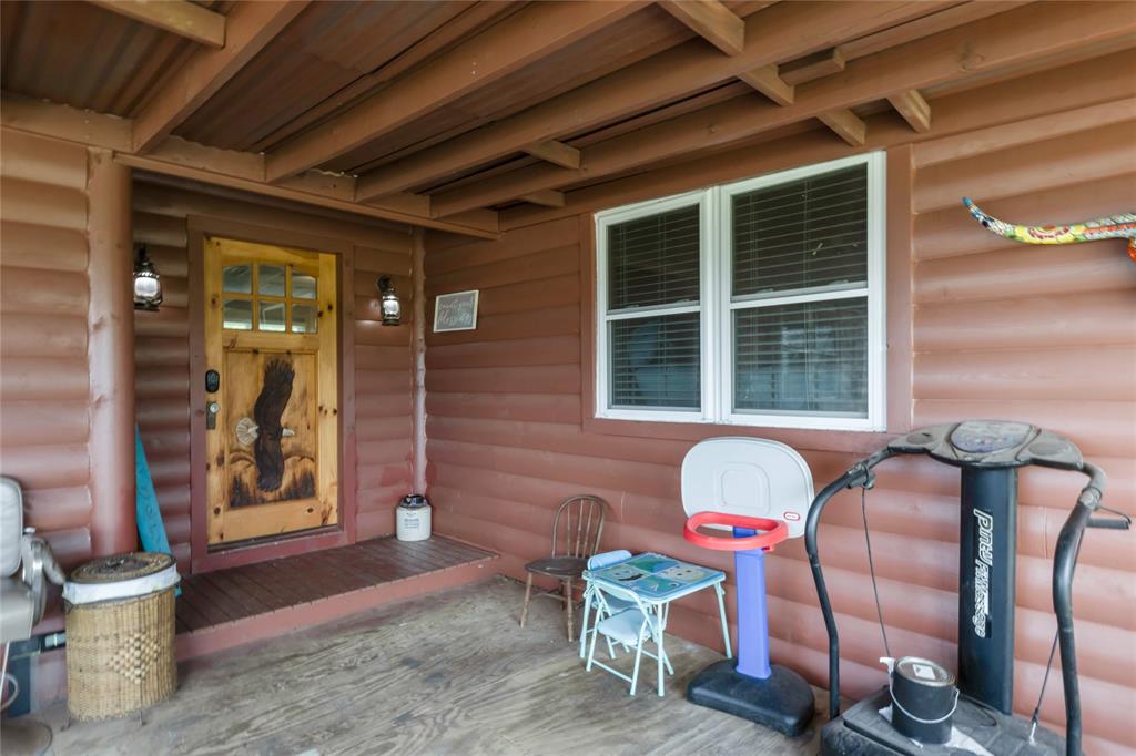 5169 Mike Poe Drive, Bedias, Texas image 4