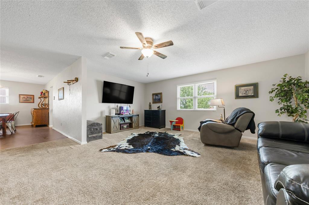 5169 Mike Poe Drive, Bedias, Texas image 6